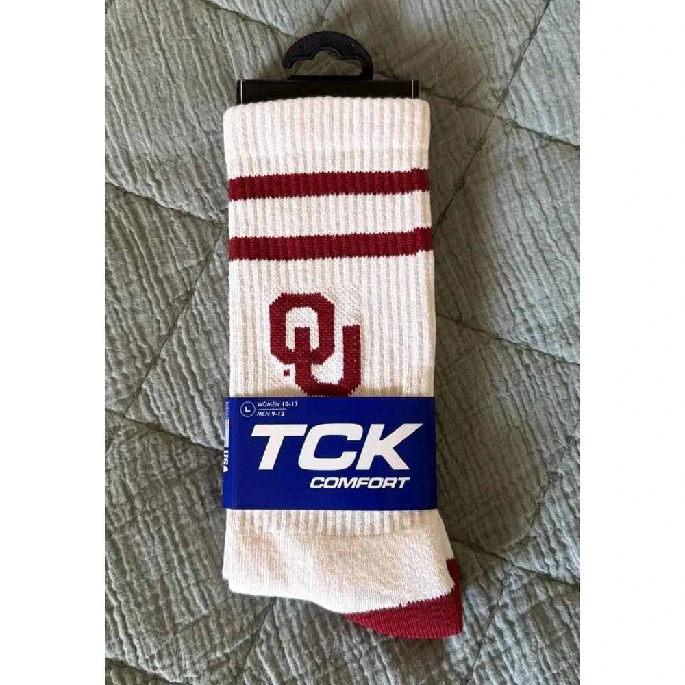 Oklahoma Sooners Vintage Retro‎ Crew Socks NWT TCK Adult Large College